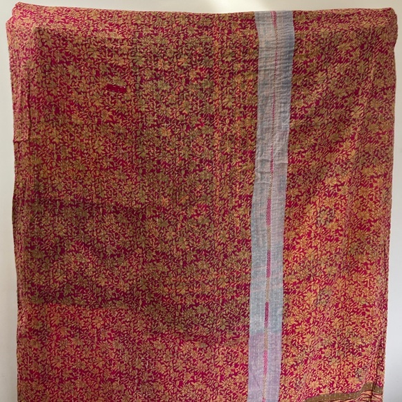 Kantha Floral Blanket Throw - Picture 10 of 12